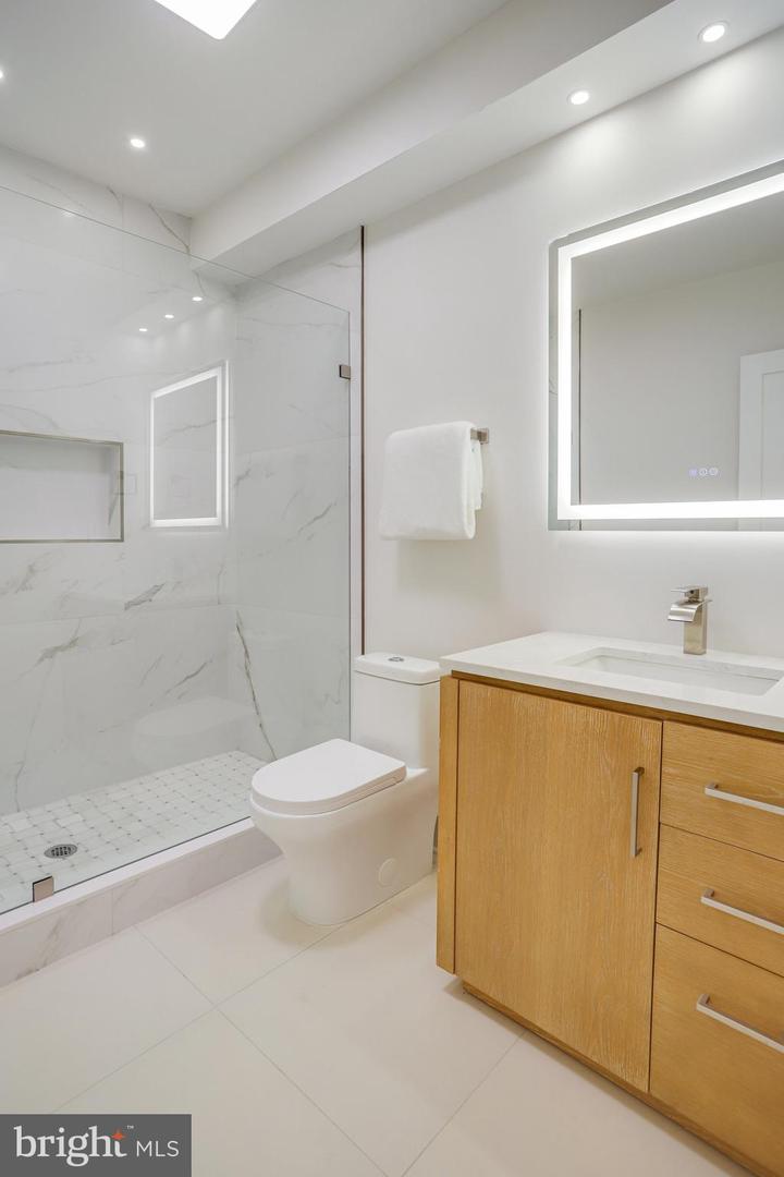 3703 RESERVOIR RD NW, WASHINGTON, District Of Columbia 20007, 5 Bedrooms Bedrooms, ,4 BathroomsBathrooms,Residential,For sale,3703 RESERVOIR RD NW,DCDC2187338 MLS # DCDC2187338