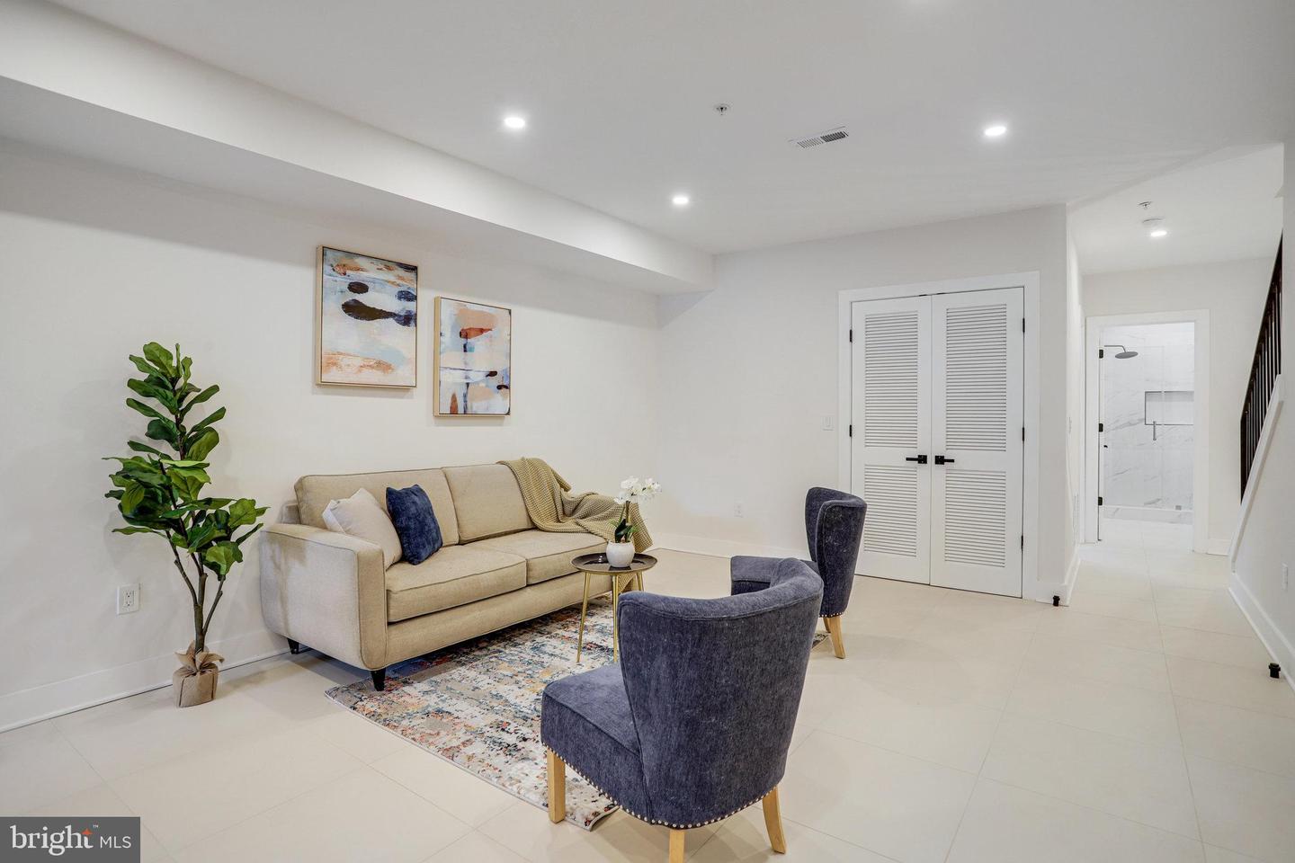 3703 RESERVOIR RD NW, WASHINGTON, District Of Columbia 20007, 5 Bedrooms Bedrooms, ,4 BathroomsBathrooms,Residential,For sale,3703 RESERVOIR RD NW,DCDC2187338 MLS # DCDC2187338