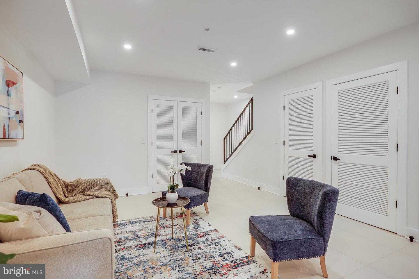 3703 RESERVOIR RD NW, WASHINGTON, District Of Columbia 20007, 5 Bedrooms Bedrooms, ,4 BathroomsBathrooms,Residential,For sale,3703 RESERVOIR RD NW,DCDC2187338 MLS # DCDC2187338