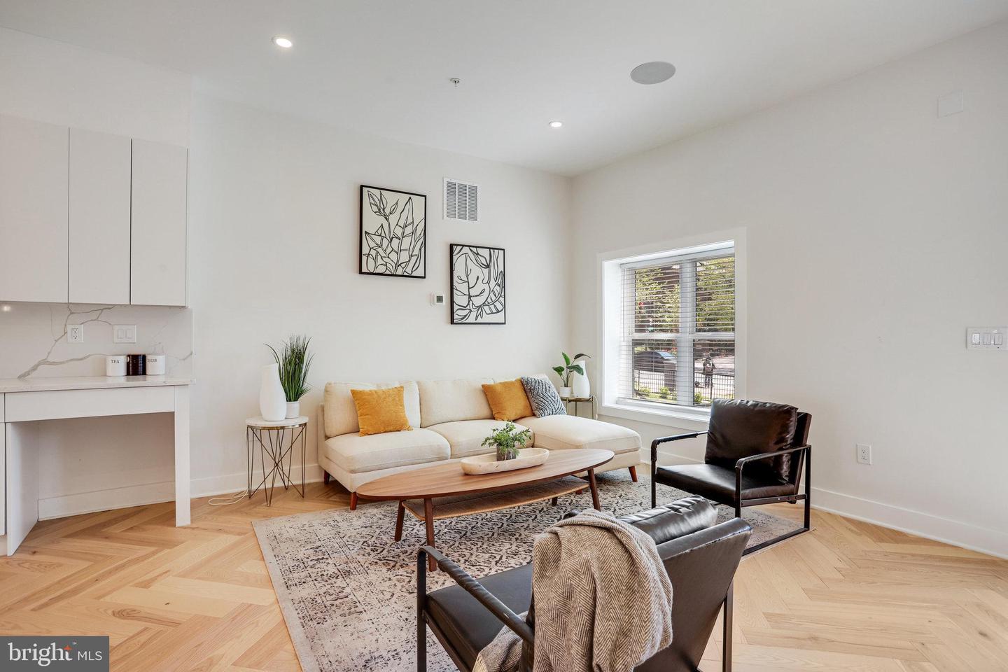 3703 RESERVOIR RD NW, WASHINGTON, District Of Columbia 20007, 5 Bedrooms Bedrooms, ,4 BathroomsBathrooms,Residential,For sale,3703 RESERVOIR RD NW,DCDC2187338 MLS # DCDC2187338