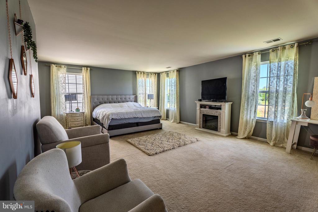 2045 MAGNOLIA CIR, CULPEPER, Virginia 22701, 4 Bedrooms Bedrooms, ,3 BathroomsBathrooms,Residential,2045 MAGNOLIA CIR,VACU2010436 MLS # VACU2010436