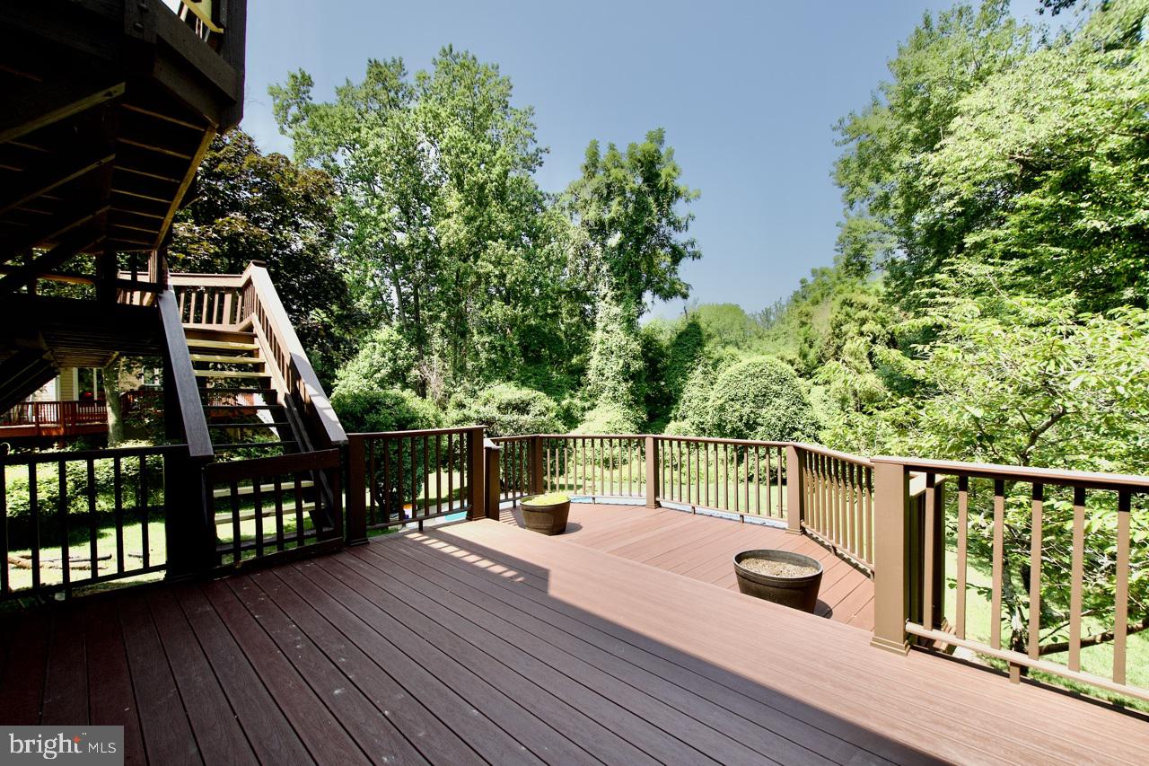 4006 RAINBOW GLEN CT, ANNANDALE, Virginia 22003, 5 Bedrooms Bedrooms, ,3 BathroomsBathrooms,Residential,For sale,4006 RAINBOW GLEN CT,VAFX2230706 MLS # VAFX2230706