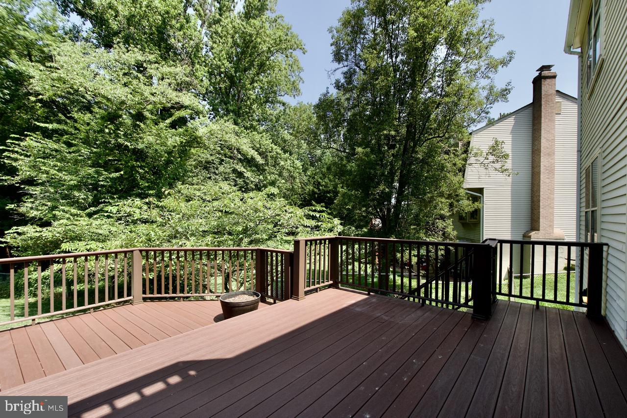 4006 RAINBOW GLEN CT, ANNANDALE, Virginia 22003, 5 Bedrooms Bedrooms, ,3 BathroomsBathrooms,Residential,For sale,4006 RAINBOW GLEN CT,VAFX2230706 MLS # VAFX2230706