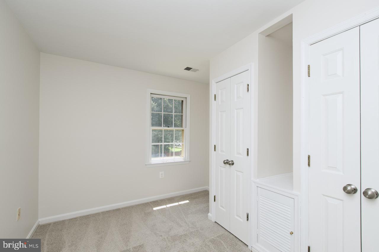 4006 RAINBOW GLEN CT, ANNANDALE, Virginia 22003, 5 Bedrooms Bedrooms, ,3 BathroomsBathrooms,Residential,For sale,4006 RAINBOW GLEN CT,VAFX2230706 MLS # VAFX2230706