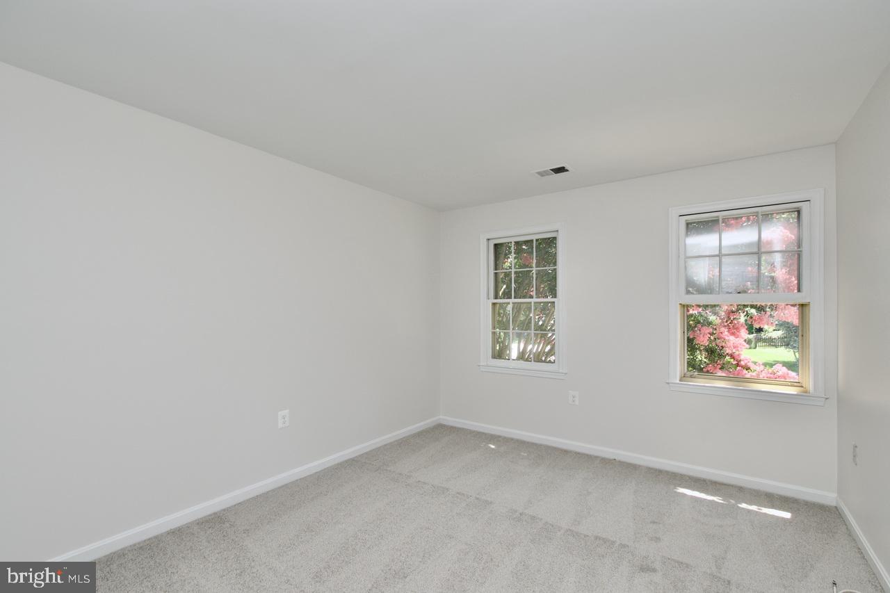 4006 RAINBOW GLEN CT, ANNANDALE, Virginia 22003, 5 Bedrooms Bedrooms, ,3 BathroomsBathrooms,Residential,For sale,4006 RAINBOW GLEN CT,VAFX2230706 MLS # VAFX2230706