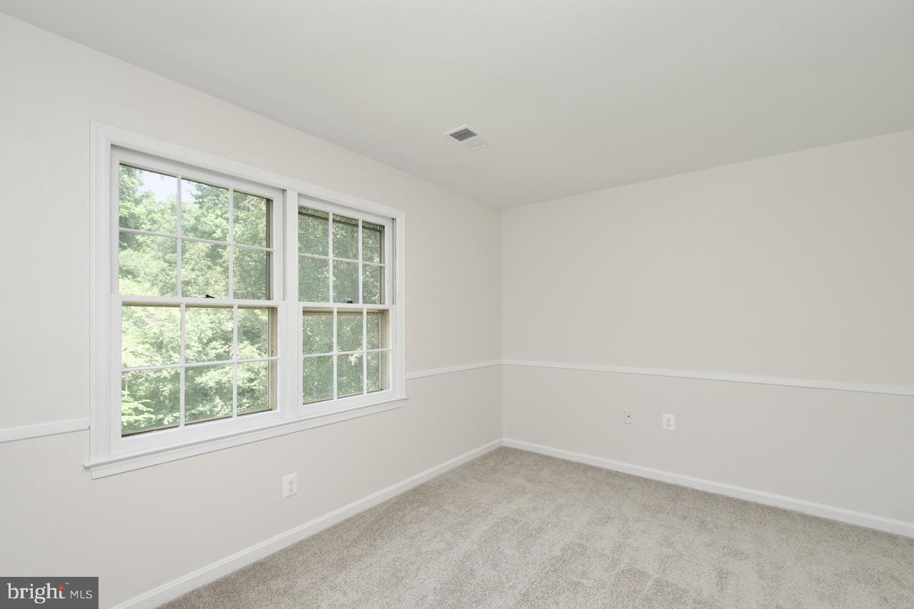 4006 RAINBOW GLEN CT, ANNANDALE, Virginia 22003, 5 Bedrooms Bedrooms, ,3 BathroomsBathrooms,Residential,For sale,4006 RAINBOW GLEN CT,VAFX2230706 MLS # VAFX2230706