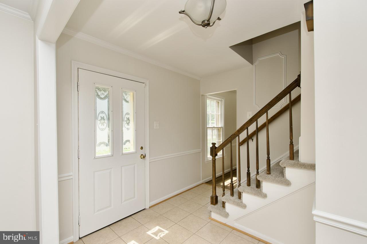4006 RAINBOW GLEN CT, ANNANDALE, Virginia 22003, 5 Bedrooms Bedrooms, ,3 BathroomsBathrooms,Residential,For sale,4006 RAINBOW GLEN CT,VAFX2230706 MLS # VAFX2230706