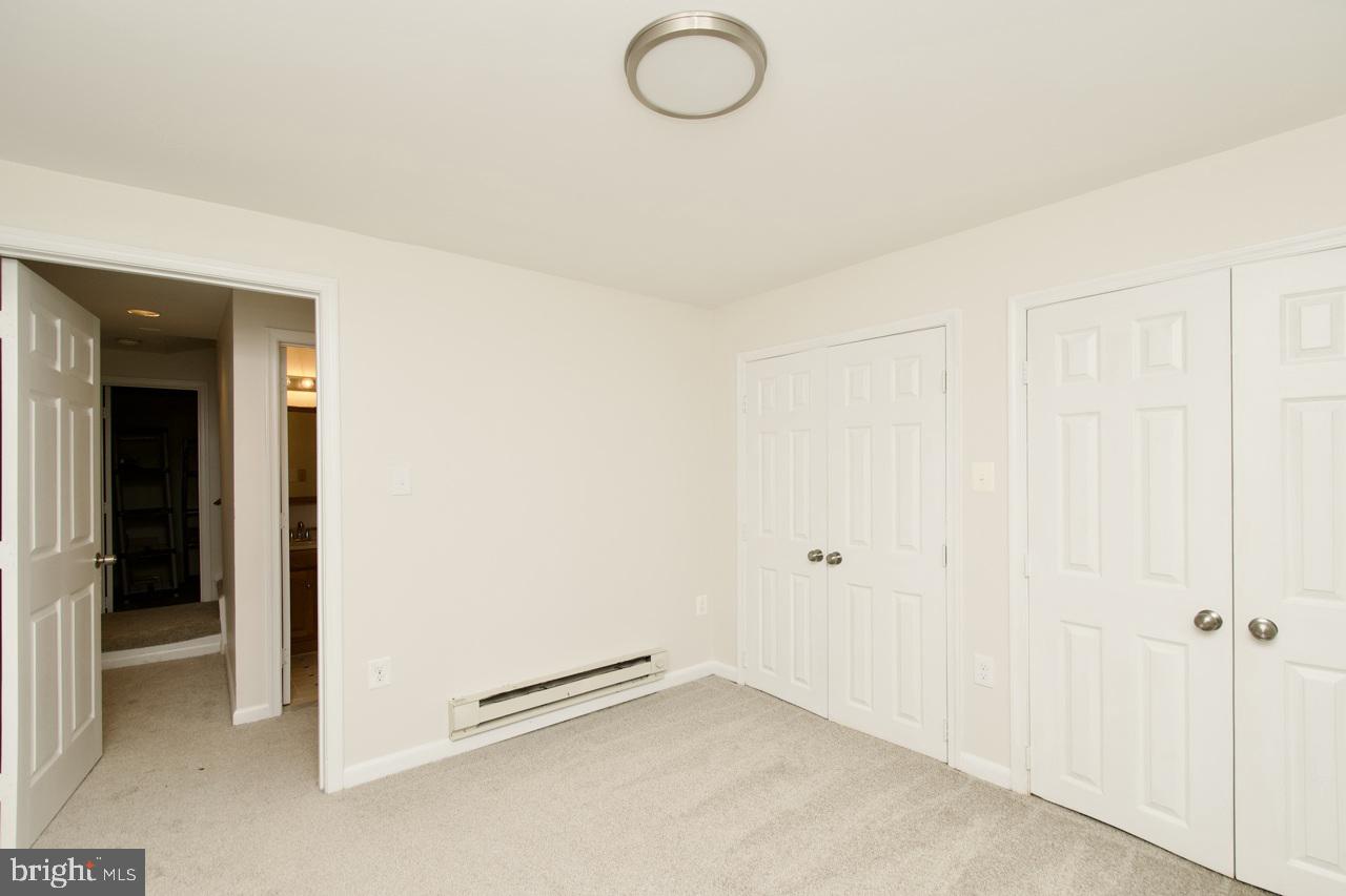 4006 RAINBOW GLEN CT, ANNANDALE, Virginia 22003, 5 Bedrooms Bedrooms, ,3 BathroomsBathrooms,Residential,For sale,4006 RAINBOW GLEN CT,VAFX2230706 MLS # VAFX2230706