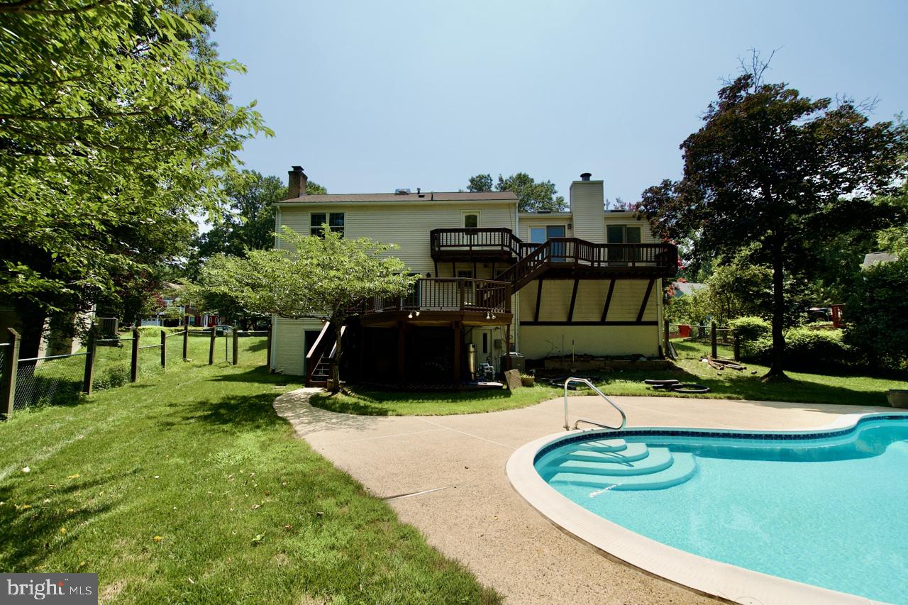 4006 RAINBOW GLEN CT, ANNANDALE, Virginia 22003, 5 Bedrooms Bedrooms, ,3 BathroomsBathrooms,Residential,For sale,4006 RAINBOW GLEN CT,VAFX2230706 MLS # VAFX2230706