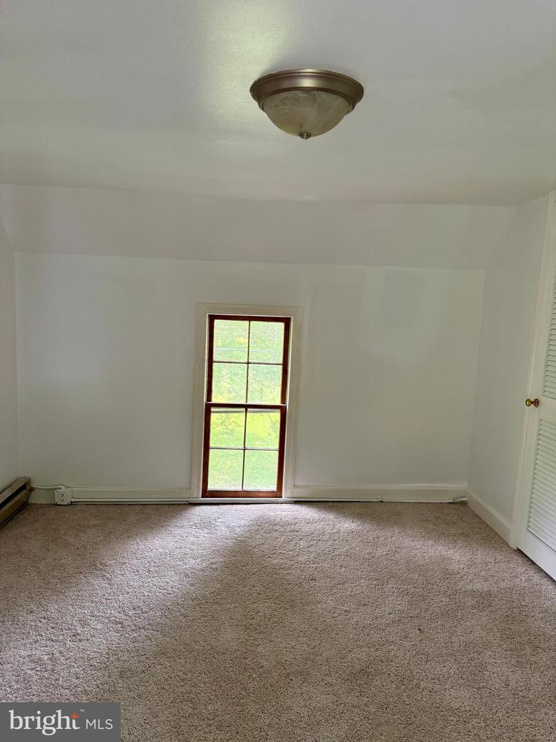1031 MACDONALD DRIVE, SCOTTSBURG, Virginia 24589, 2 Bedrooms Bedrooms, ,Residential,For sale,1031 MACDONALD DRIVE,VAHX2000098 MLS # VAHX2000098