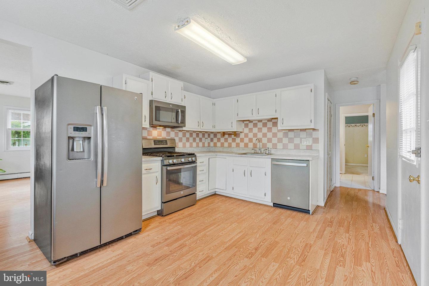 201 E LYNN CT, STERLING, Virginia 20164, 4 Bedrooms Bedrooms, ,2 BathroomsBathrooms,Residential,For sale,201 E LYNN CT,VALO2096082 MLS # VALO2096082