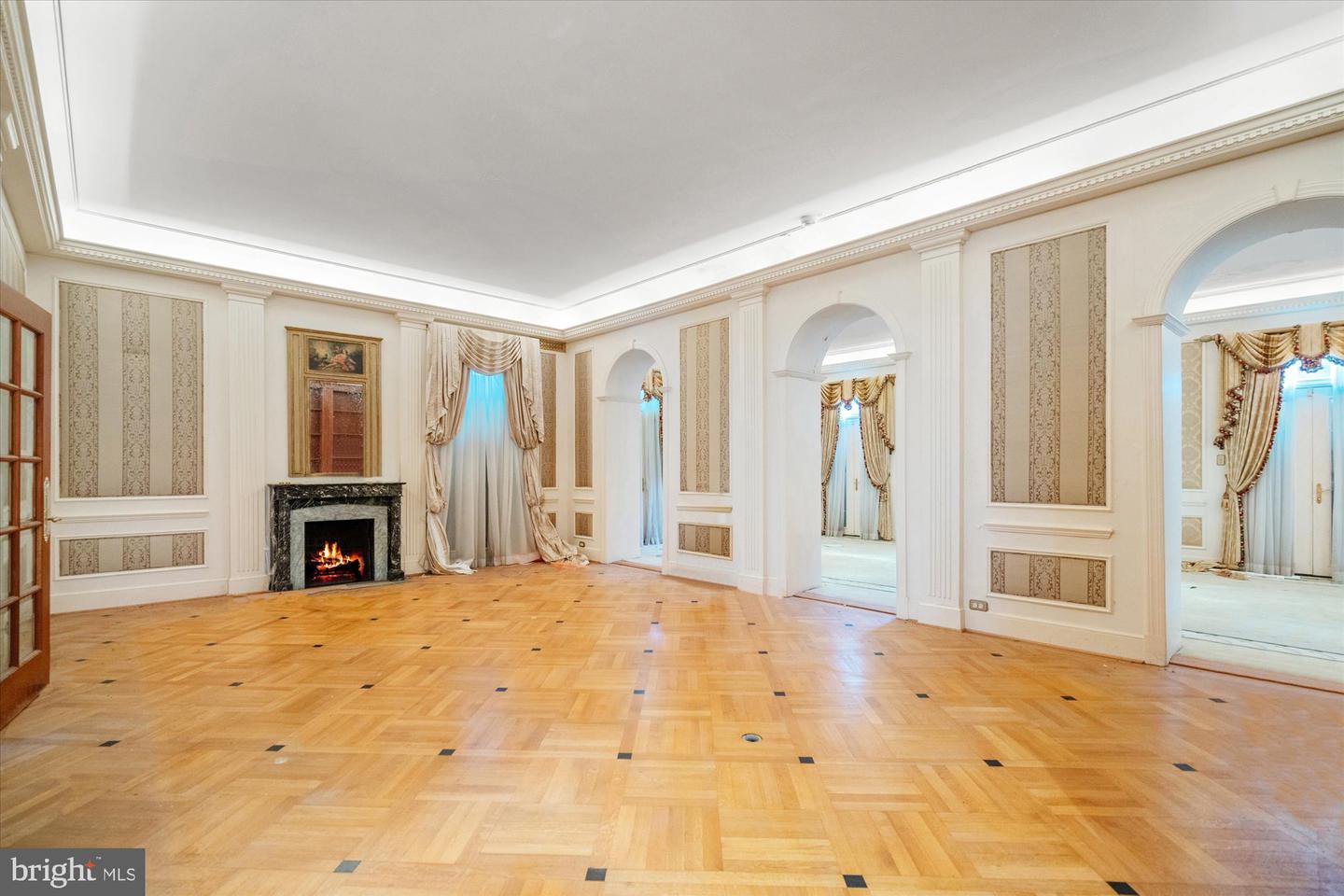 2941 MASSACHUSETTS AVE NW, WASHINGTON, District Of Columbia 20008, 8 Bedrooms Bedrooms, ,8 BathroomsBathrooms,Residential,For sale,2941 MASSACHUSETTS AVE NW,DCDC2200810 MLS # DCDC2200810
