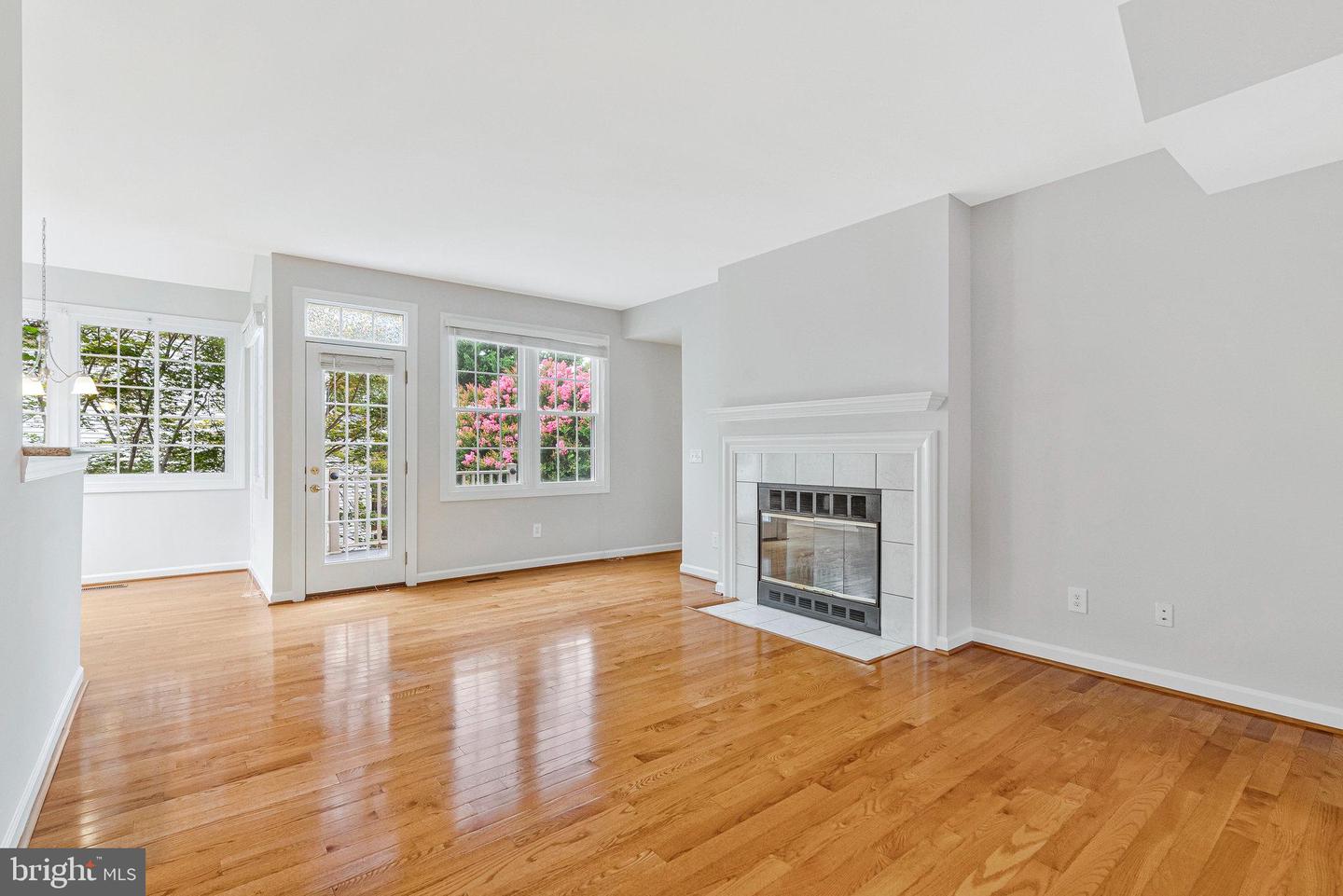 46409 WOODLAKE PL, STERLING, Virginia 20165, 4 Bedrooms Bedrooms, ,2 BathroomsBathrooms,Residential,For sale,46409 WOODLAKE PL,VALO2098558 MLS # VALO2098558