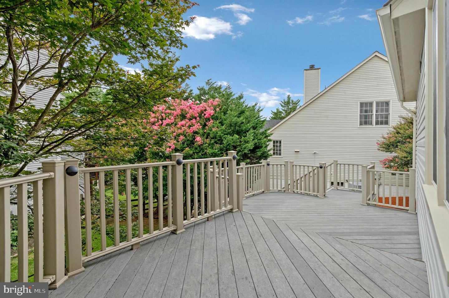 46409 WOODLAKE PL, STERLING, Virginia 20165, 4 Bedrooms Bedrooms, ,2 BathroomsBathrooms,Residential,For sale,46409 WOODLAKE PL,VALO2098558 MLS # VALO2098558