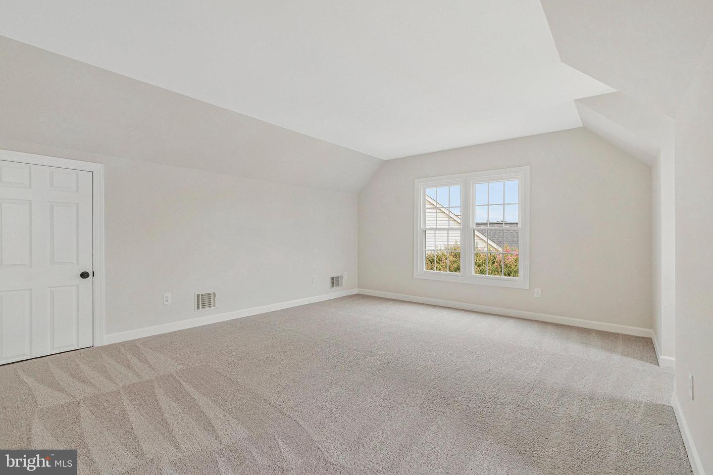 46409 WOODLAKE PL, STERLING, Virginia 20165, 4 Bedrooms Bedrooms, ,2 BathroomsBathrooms,Residential,For sale,46409 WOODLAKE PL,VALO2098558 MLS # VALO2098558