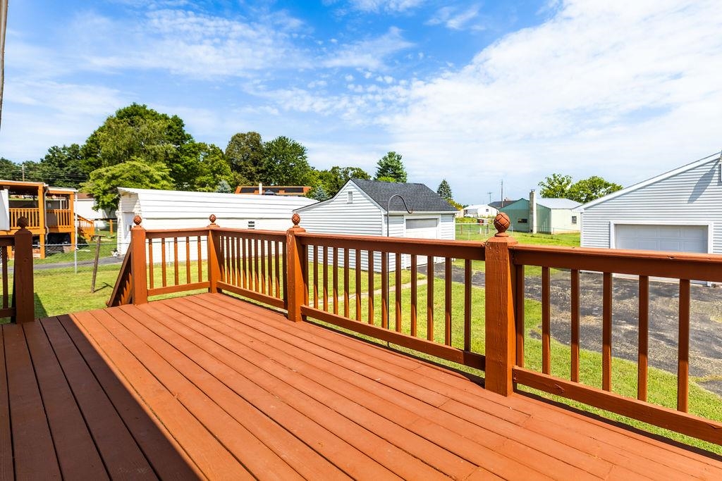 38 GREENBRIAR LN, STUARTS DRAFT, Virginia 24477, 3 Bedrooms Bedrooms, ,1 BathroomBathrooms,Residential,38 GREENBRIAR LN,667132 MLS # 667132