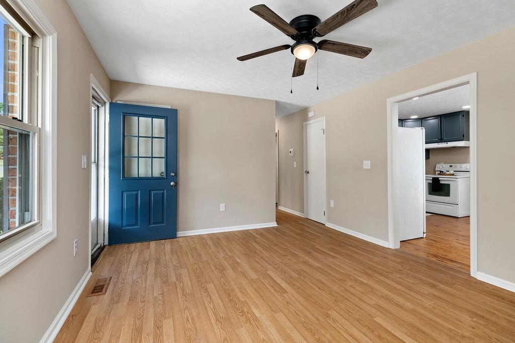 38 GREENBRIAR LN, STUARTS DRAFT, Virginia 24477, 3 Bedrooms Bedrooms, ,1 BathroomBathrooms,Residential,38 GREENBRIAR LN,667132 MLS # 667132