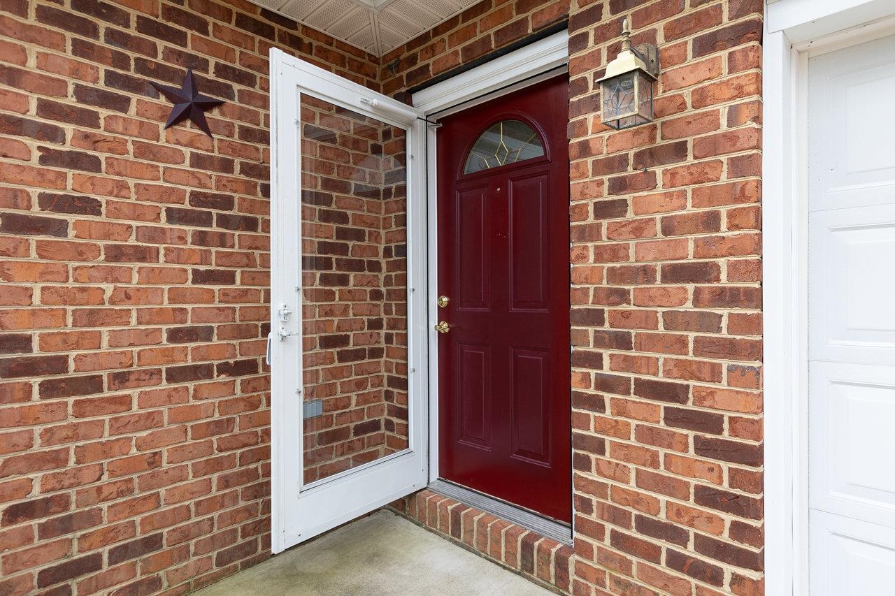438 DIANA CT, ROCKINGHAM, Virginia 22801, 2 Bedrooms Bedrooms, ,2 BathroomsBathrooms,Residential,438 DIANA CT,667141 MLS # 667141