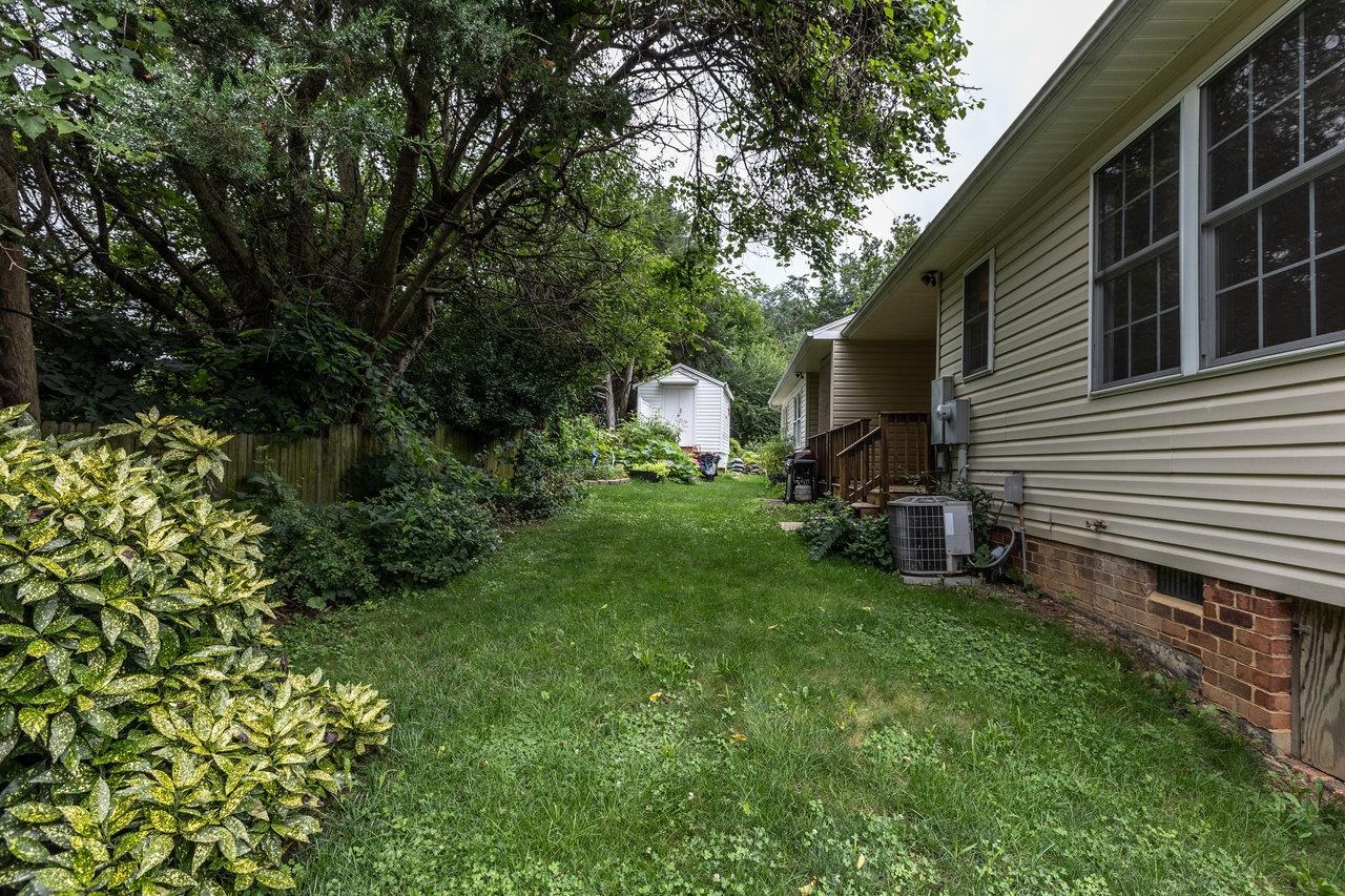 438 DIANA CT, ROCKINGHAM, Virginia 22801, 2 Bedrooms Bedrooms, ,2 BathroomsBathrooms,Residential,438 DIANA CT,667141 MLS # 667141