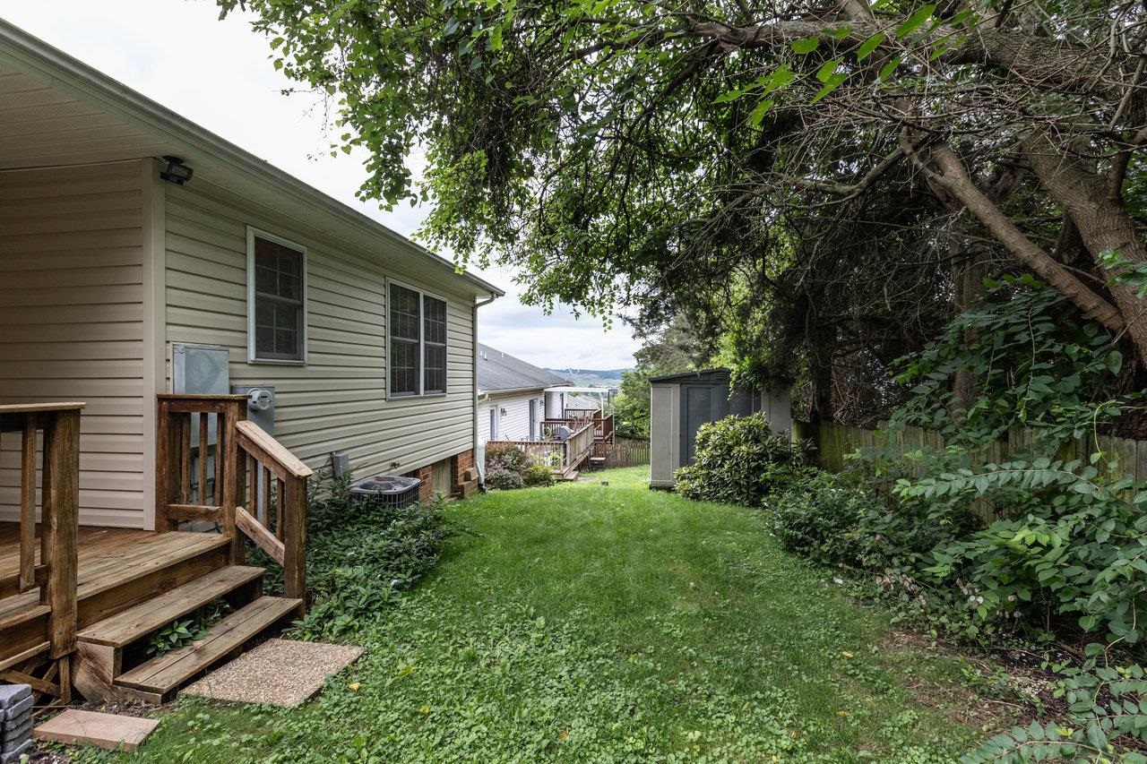 438 DIANA CT, ROCKINGHAM, Virginia 22801, 2 Bedrooms Bedrooms, ,2 BathroomsBathrooms,Residential,438 DIANA CT,667141 MLS # 667141