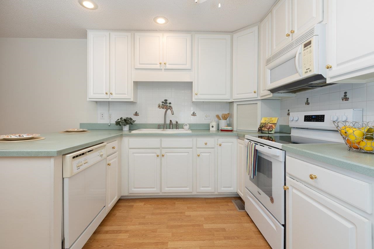 438 DIANA CT, ROCKINGHAM, Virginia 22801, 2 Bedrooms Bedrooms, ,2 BathroomsBathrooms,Residential,438 DIANA CT,667141 MLS # 667141