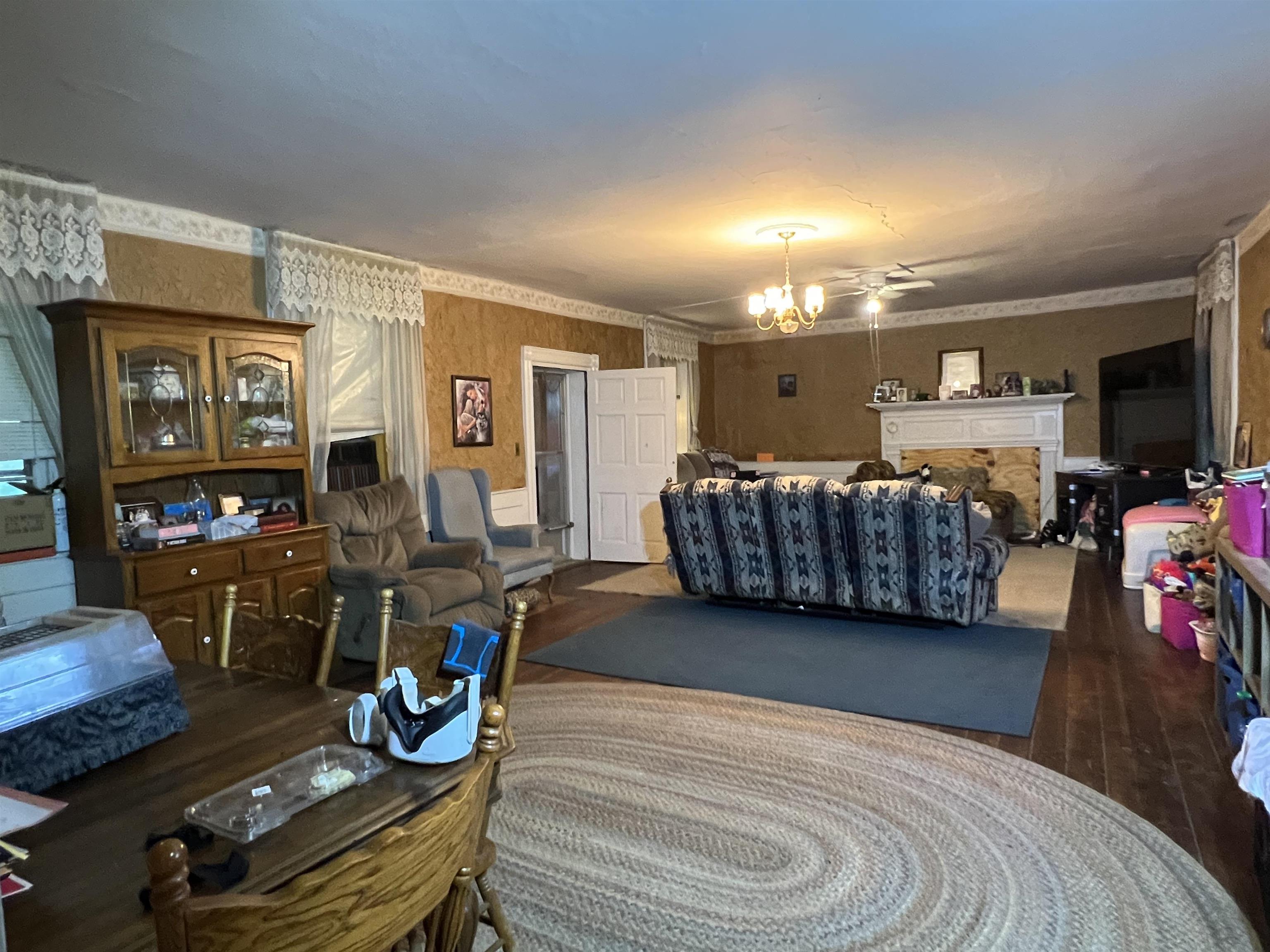 77 MAIN ST, GREENVILLE, Virginia 24440, 4 Bedrooms Bedrooms, ,1 BathroomBathrooms,Residential,