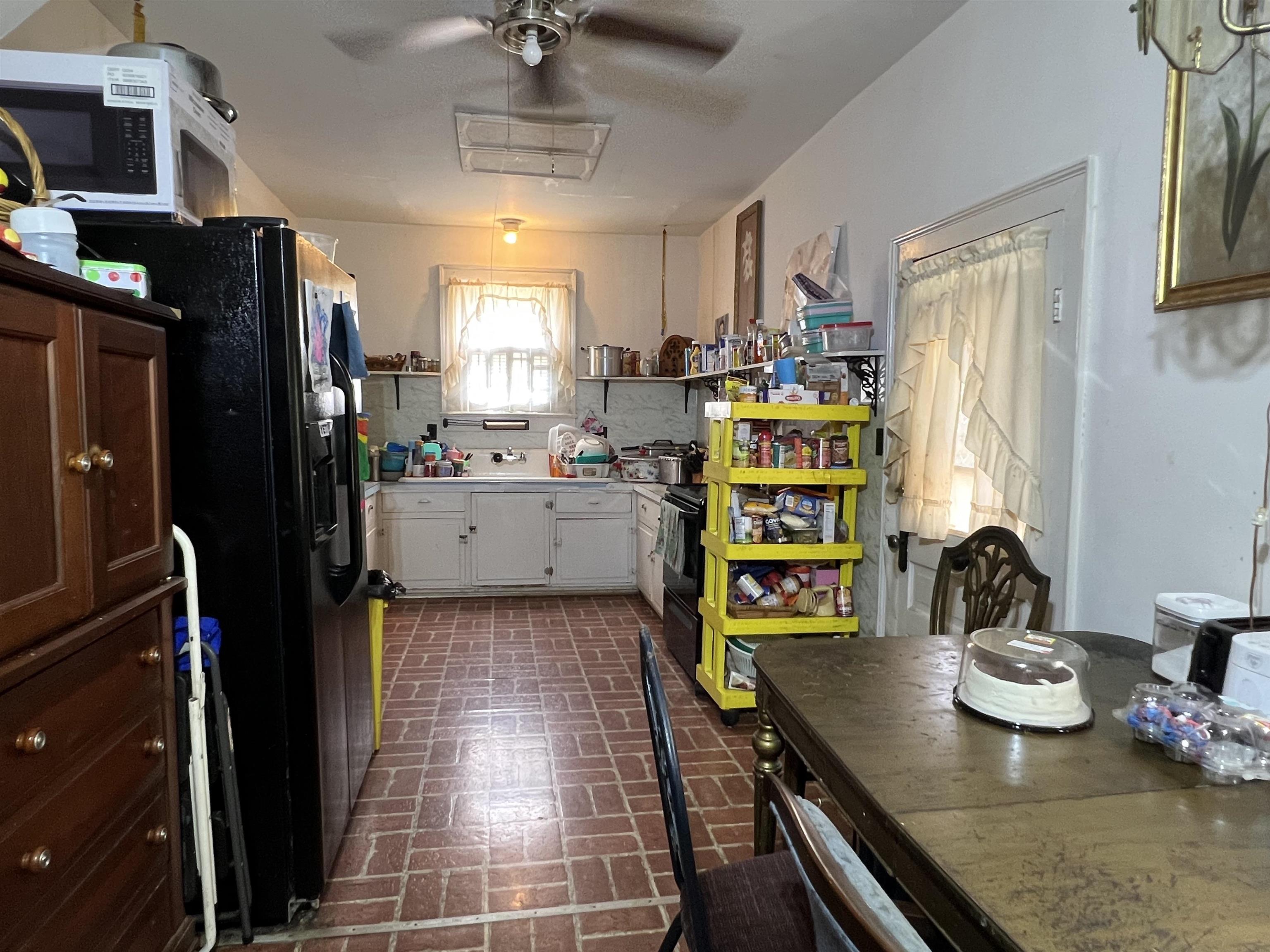 77 MAIN ST, GREENVILLE, Virginia 24440, 4 Bedrooms Bedrooms, ,1 BathroomBathrooms,Residential,