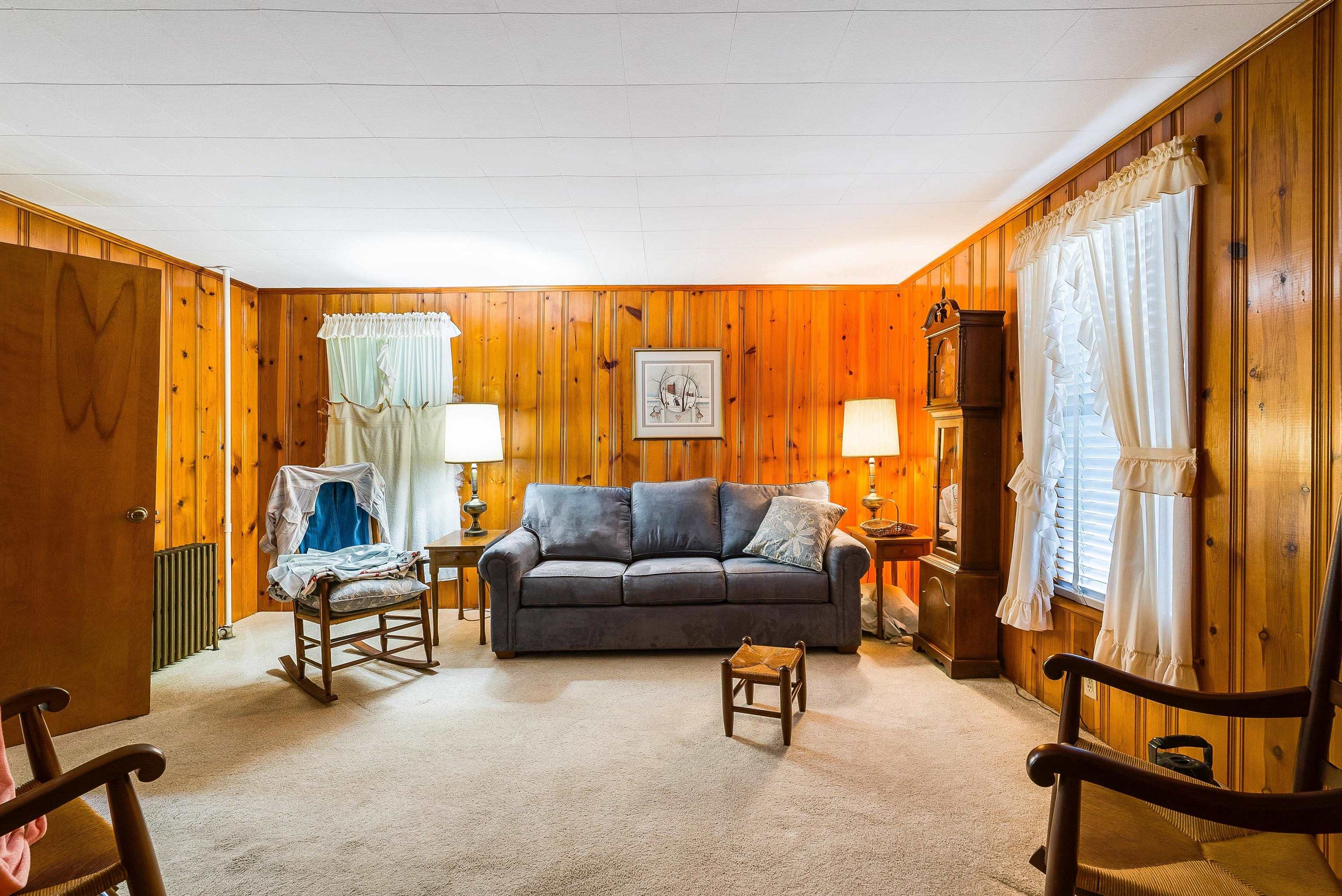 100 JUNIOR AVE, SHENANDOAH, Virginia 22849, 3 Bedrooms Bedrooms, ,1 BathroomBathrooms,Residential,100 JUNIOR AVE,667151 MLS # 667151