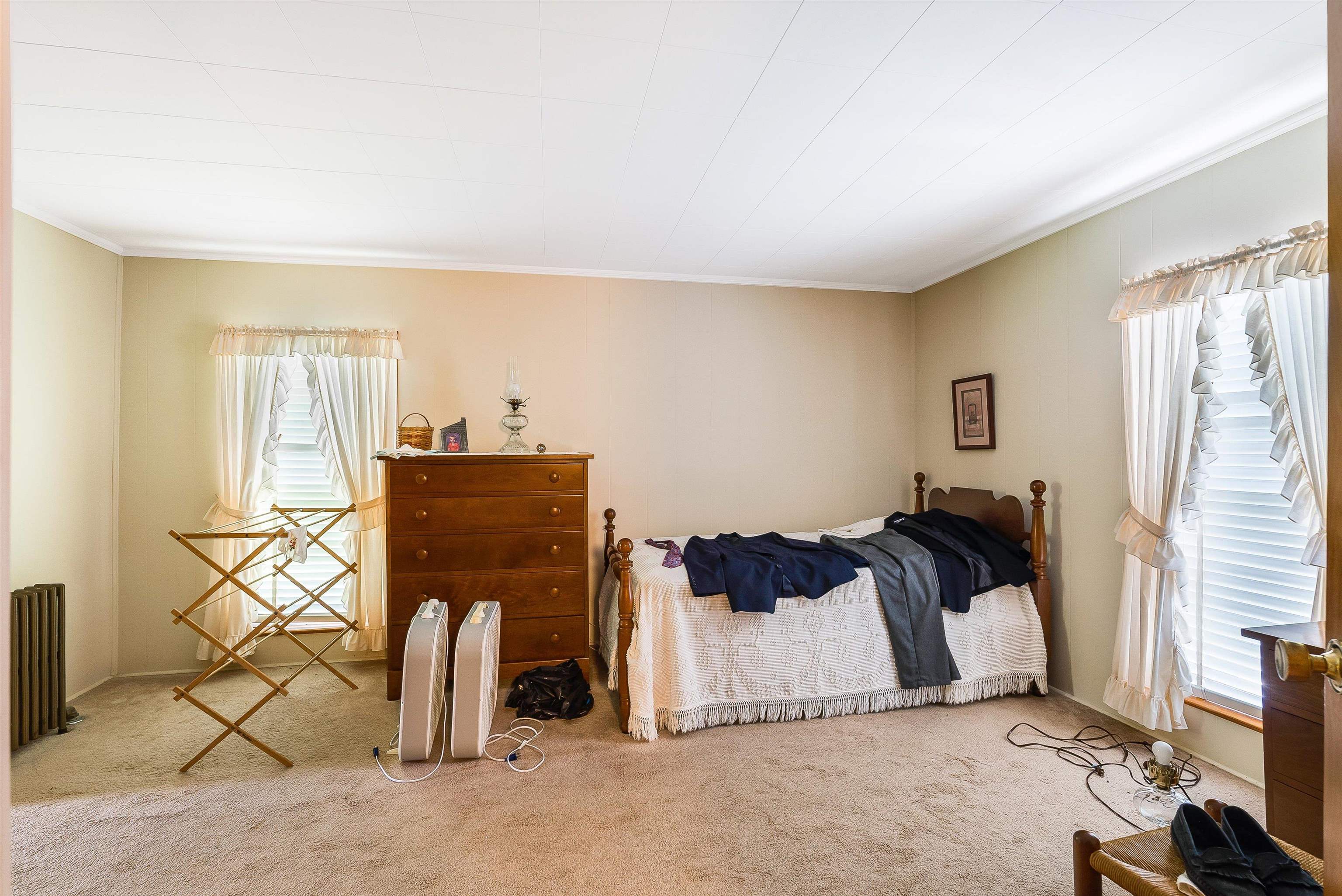 100 JUNIOR AVE, SHENANDOAH, Virginia 22849, 3 Bedrooms Bedrooms, ,1 BathroomBathrooms,Residential,100 JUNIOR AVE,667151 MLS # 667151