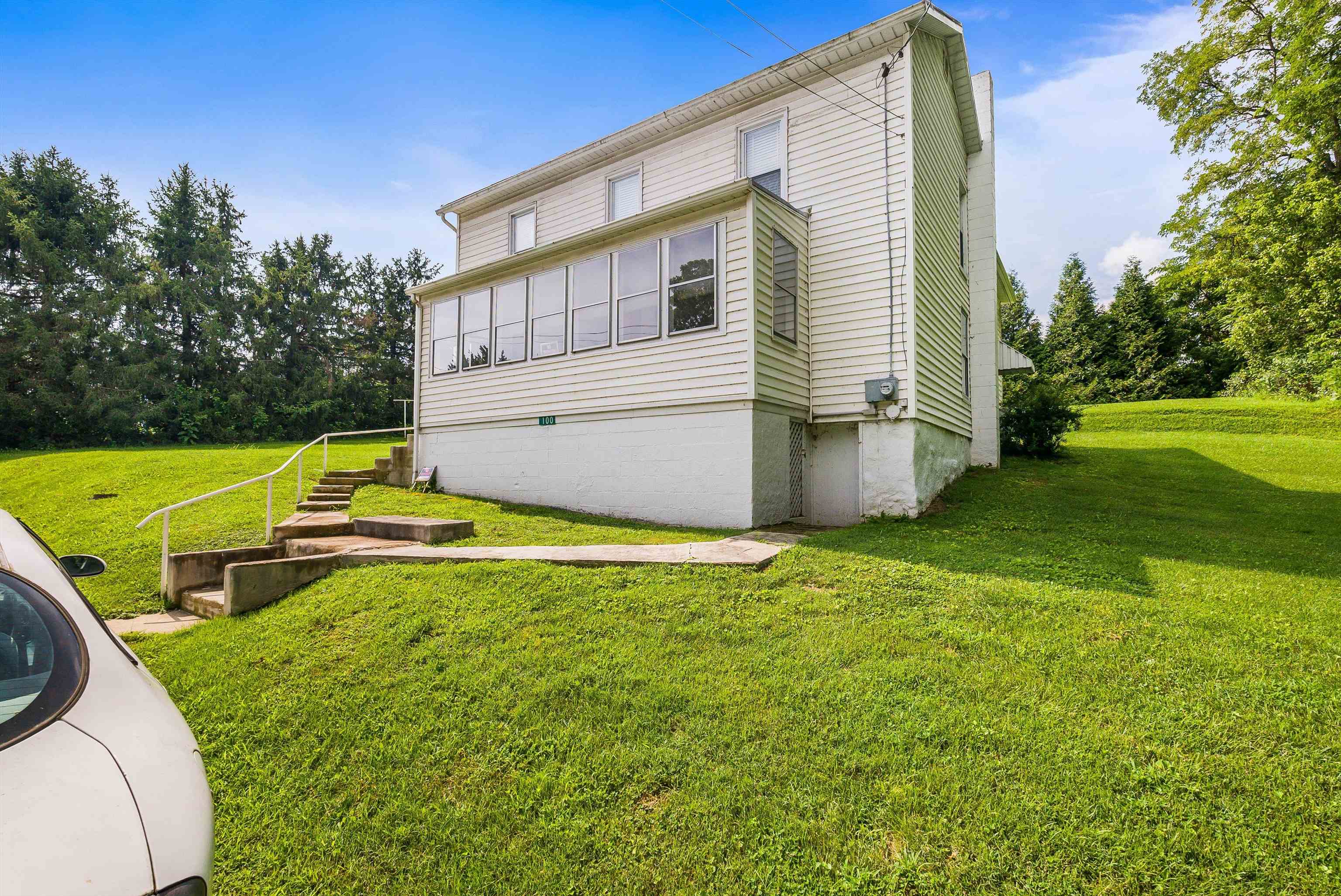 100 JUNIOR AVE, SHENANDOAH, Virginia 22849, 3 Bedrooms Bedrooms, ,1 BathroomBathrooms,Residential,100 JUNIOR AVE,667151 MLS # 667151