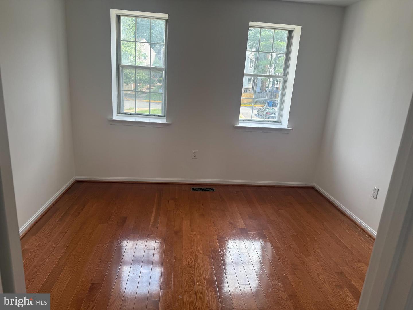 4223 MOSELLE DR, CHANTILLY, Virginia 20151, 2 Bedrooms Bedrooms, ,2 BathroomsBathrooms,Residential,For sale,4223 MOSELLE DR,VAFX2245644 MLS # VAFX2245644