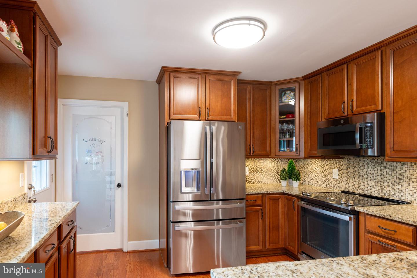 7304 MIZZEN PL, BURKE, Virginia 22015, 5 Bedrooms Bedrooms, ,3 BathroomsBathrooms,Residential,For sale,7304 MIZZEN PL,VAFX2246064 MLS # VAFX2246064