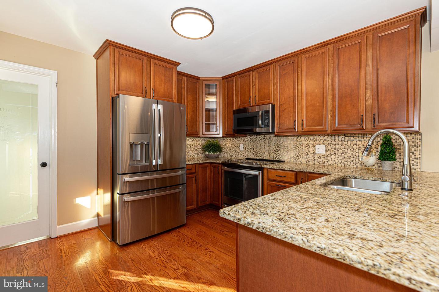 7304 MIZZEN PL, BURKE, Virginia 22015, 5 Bedrooms Bedrooms, ,3 BathroomsBathrooms,Residential,For sale,7304 MIZZEN PL,VAFX2246064 MLS # VAFX2246064