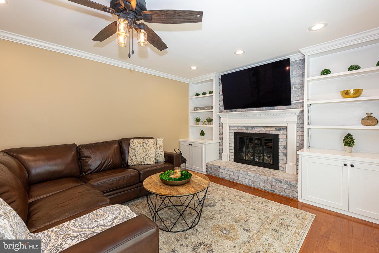 7304 MIZZEN PL, BURKE, Virginia 22015, 5 Bedrooms Bedrooms, ,3 BathroomsBathrooms,Residential,For sale,7304 MIZZEN PL,VAFX2246064 MLS # VAFX2246064