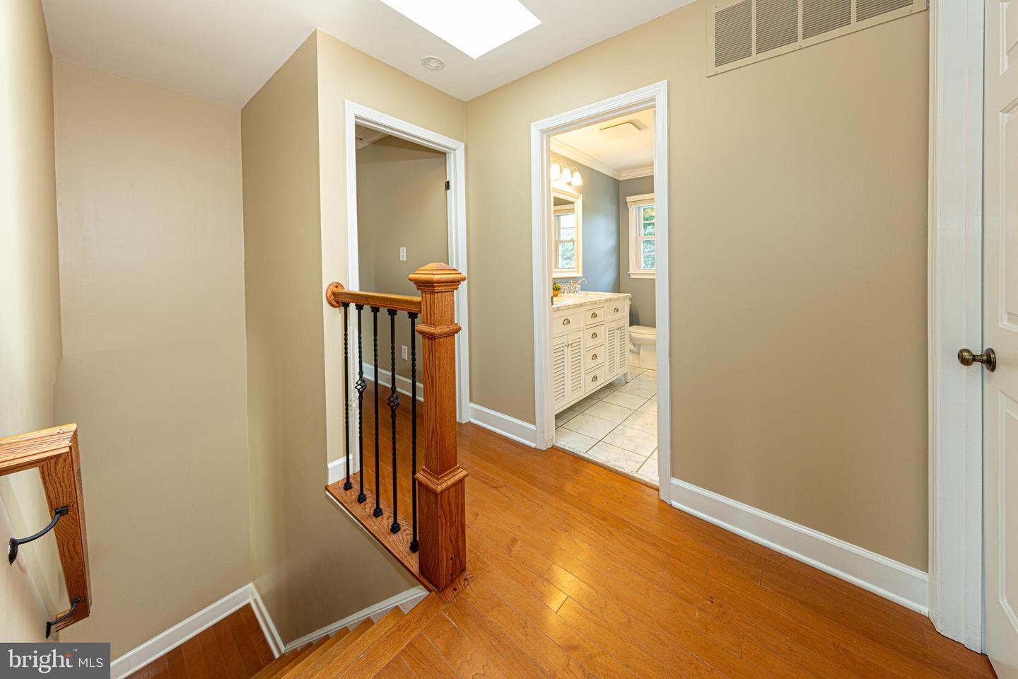 7304 MIZZEN PL, BURKE, Virginia 22015, 5 Bedrooms Bedrooms, ,3 BathroomsBathrooms,Residential,For sale,7304 MIZZEN PL,VAFX2246064 MLS # VAFX2246064
