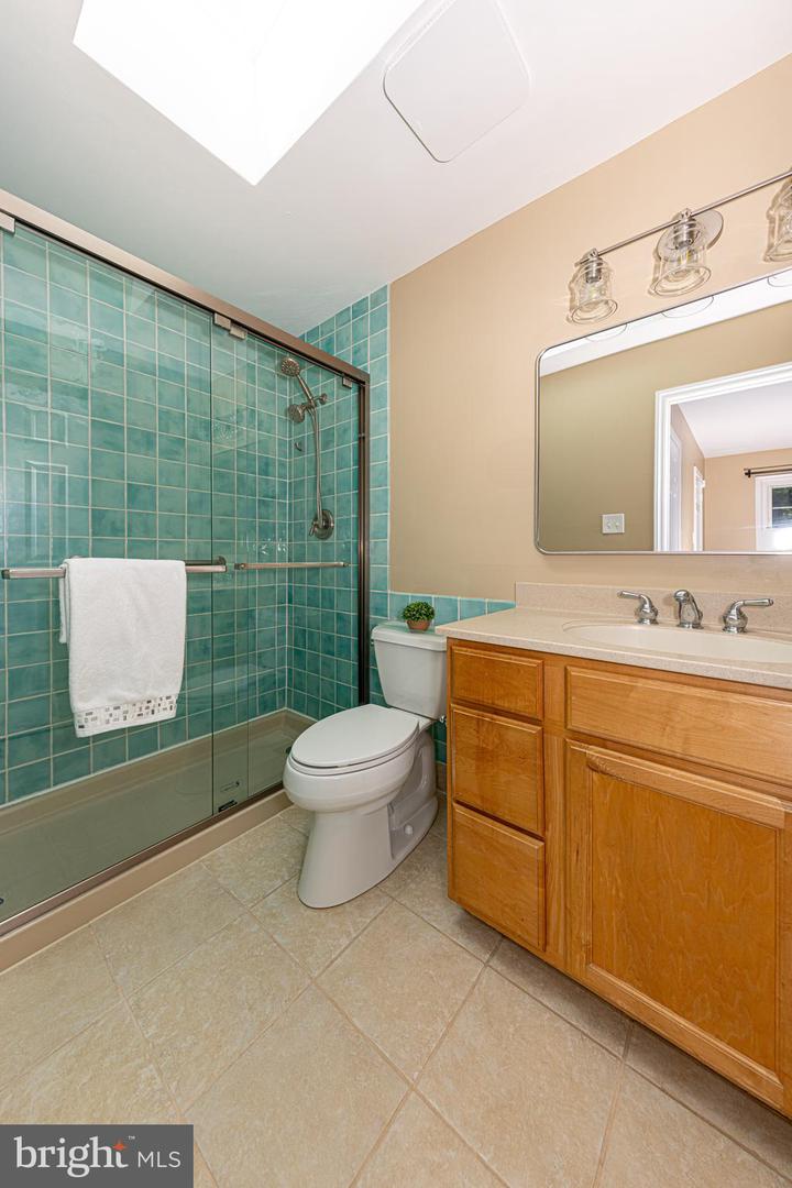 7304 MIZZEN PL, BURKE, Virginia 22015, 5 Bedrooms Bedrooms, ,3 BathroomsBathrooms,Residential,For sale,7304 MIZZEN PL,VAFX2246064 MLS # VAFX2246064