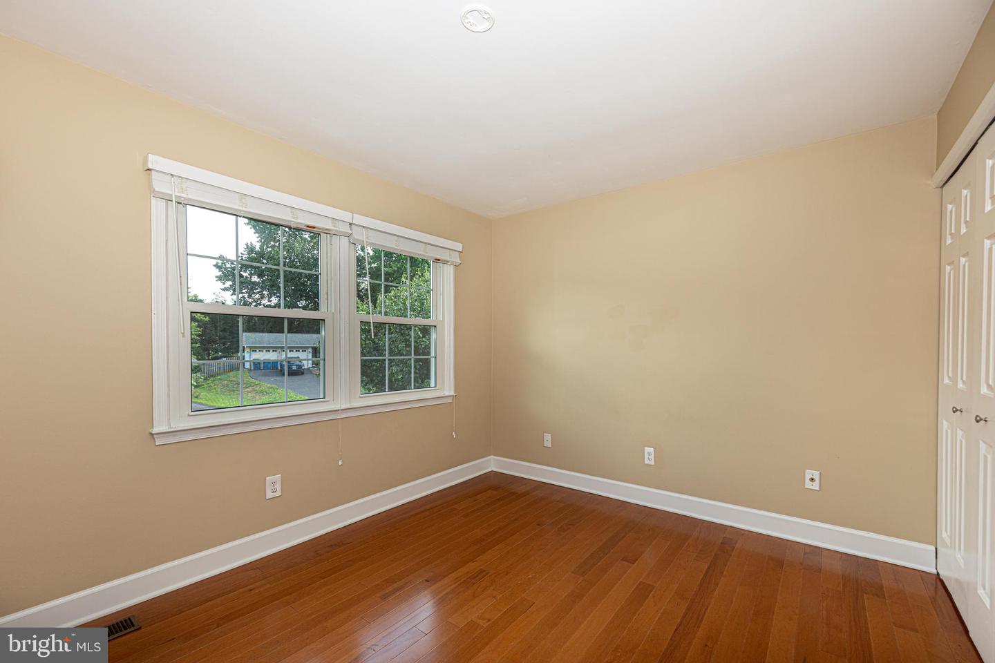 7304 MIZZEN PL, BURKE, Virginia 22015, 5 Bedrooms Bedrooms, ,3 BathroomsBathrooms,Residential,For sale,7304 MIZZEN PL,VAFX2246064 MLS # VAFX2246064
