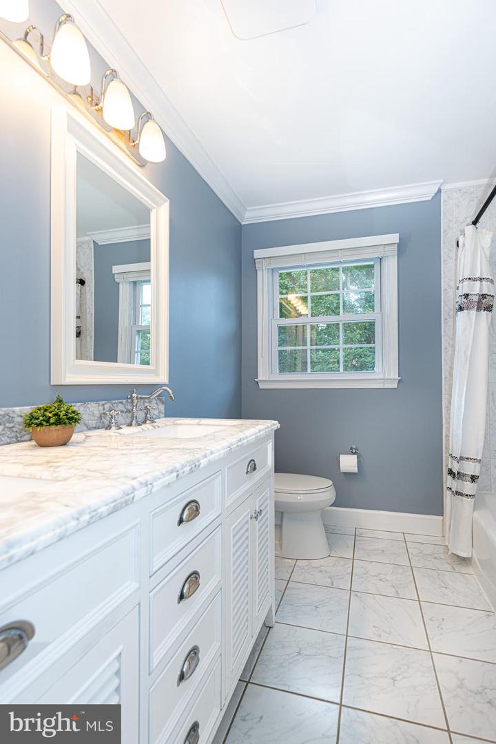 7304 MIZZEN PL, BURKE, Virginia 22015, 5 Bedrooms Bedrooms, ,3 BathroomsBathrooms,Residential,For sale,7304 MIZZEN PL,VAFX2246064 MLS # VAFX2246064