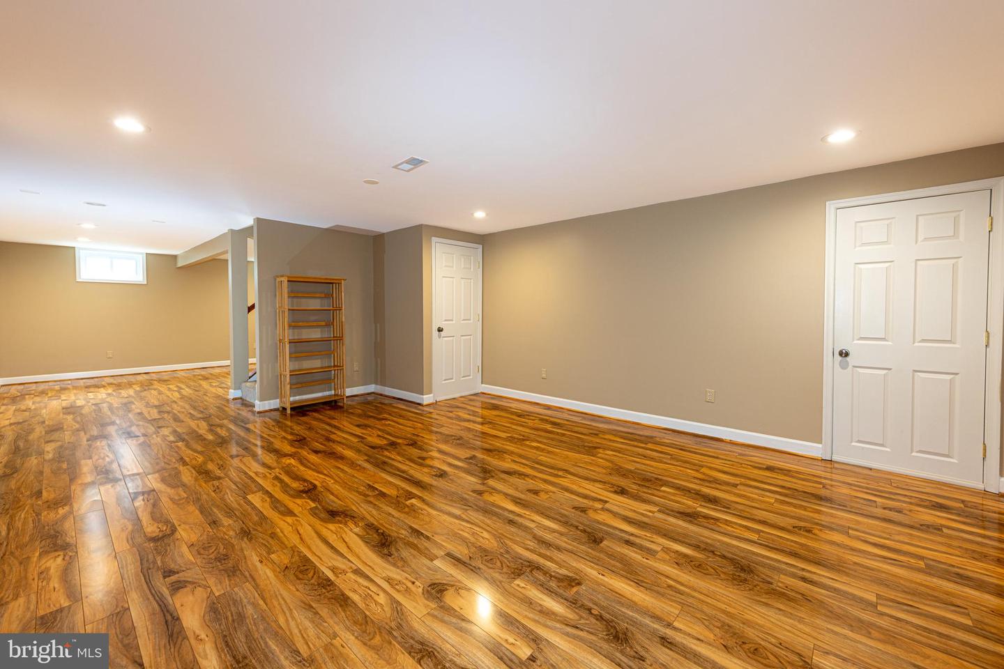 7304 MIZZEN PL, BURKE, Virginia 22015, 5 Bedrooms Bedrooms, ,3 BathroomsBathrooms,Residential,For sale,7304 MIZZEN PL,VAFX2246064 MLS # VAFX2246064