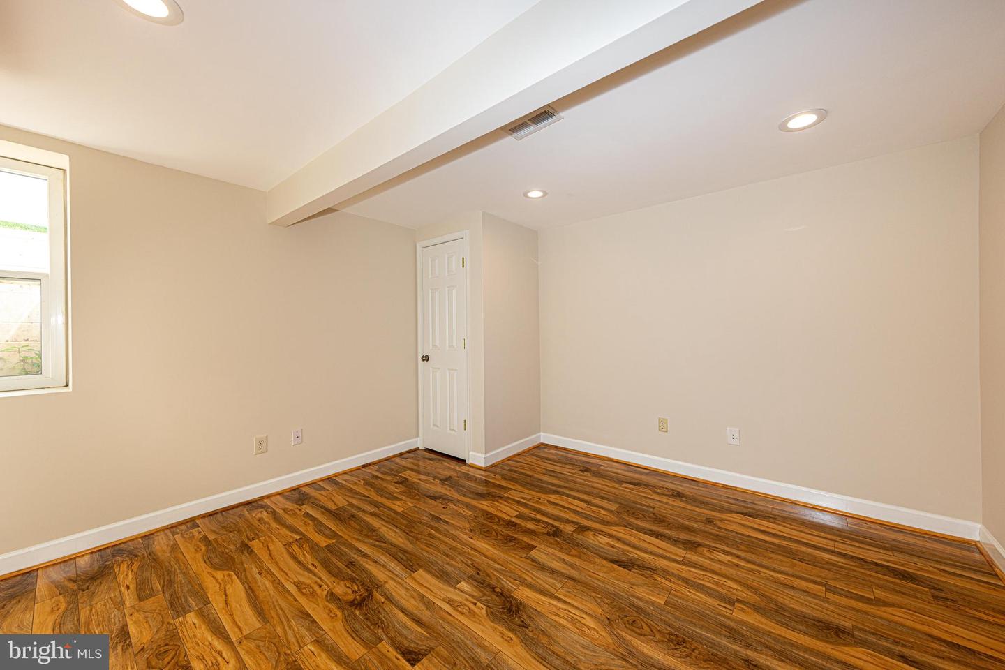 7304 MIZZEN PL, BURKE, Virginia 22015, 5 Bedrooms Bedrooms, ,3 BathroomsBathrooms,Residential,For sale,7304 MIZZEN PL,VAFX2246064 MLS # VAFX2246064