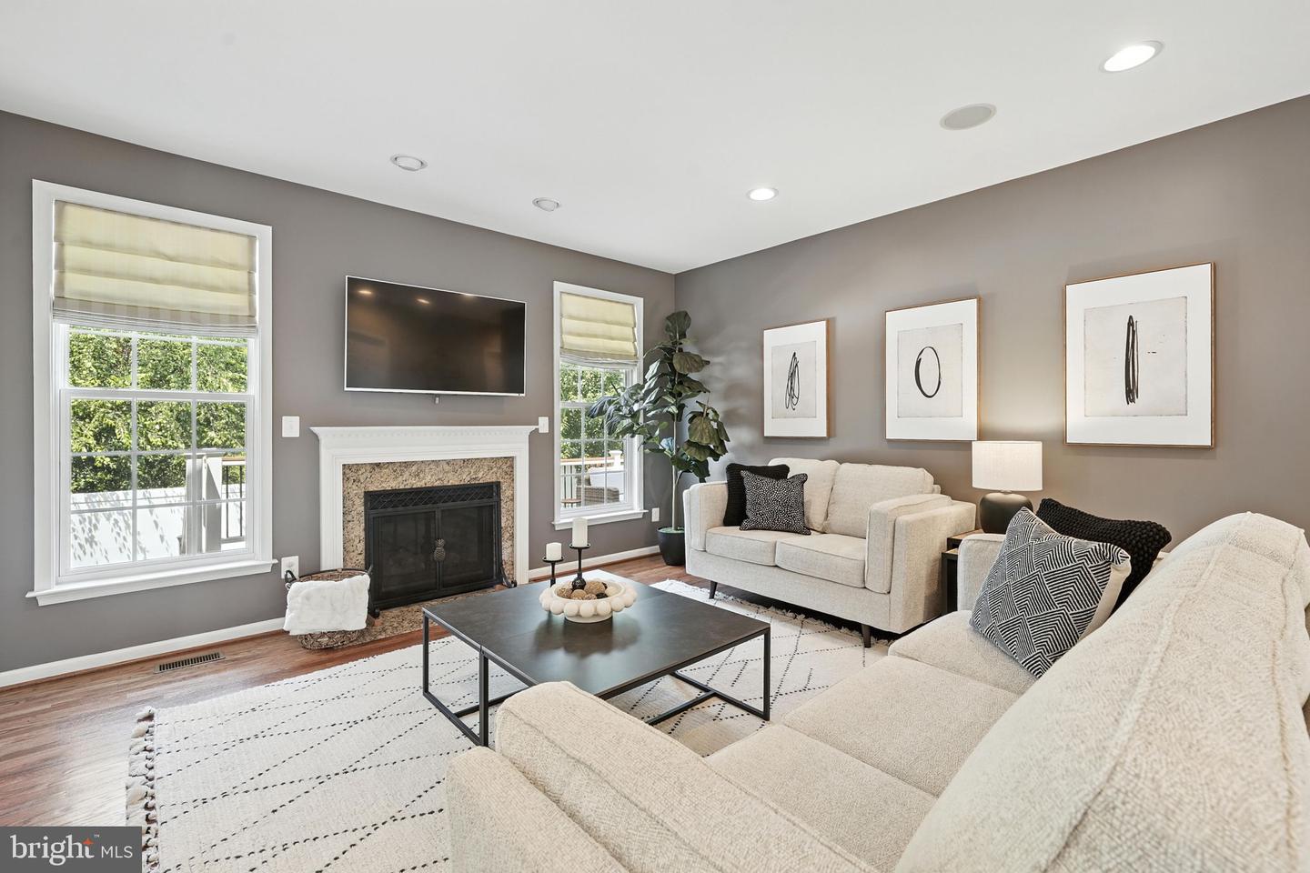 7604 JADE DR, GAINESVILLE, Virginia 20155, 5 Bedrooms Bedrooms, ,4 BathroomsBathrooms,Residential,For sale,7604 JADE DR,VAPW2096584 MLS # VAPW2096584