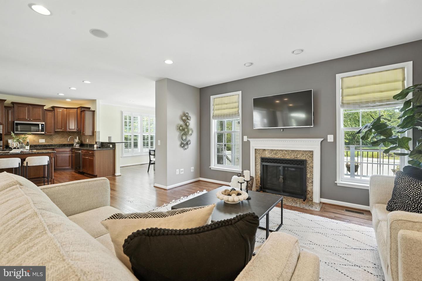 7604 JADE DR, GAINESVILLE, Virginia 20155, 5 Bedrooms Bedrooms, ,4 BathroomsBathrooms,Residential,For sale,7604 JADE DR,VAPW2096584 MLS # VAPW2096584