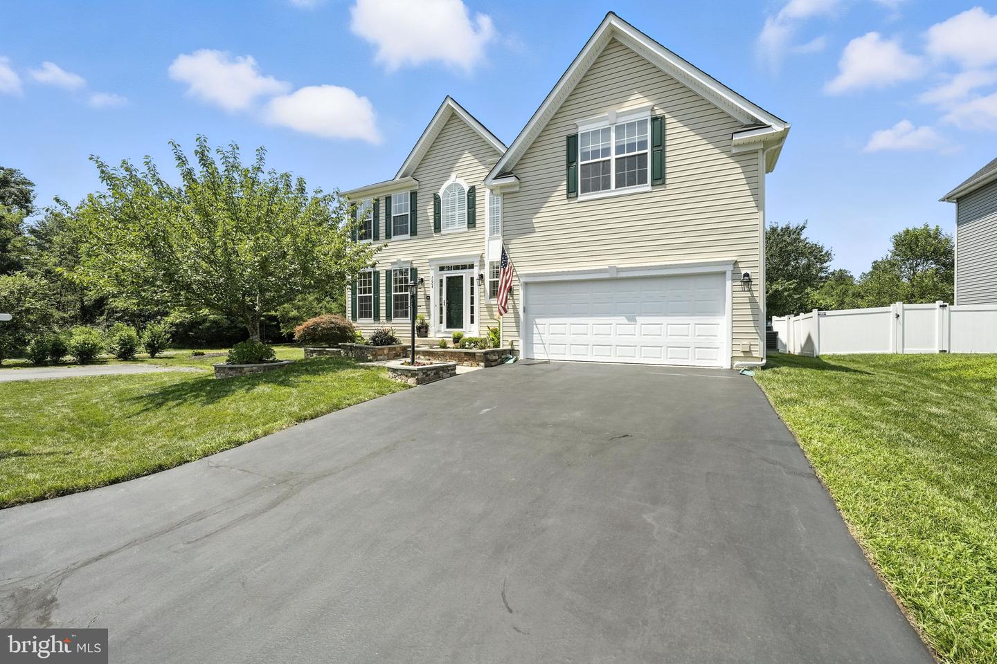 7604 JADE DR, GAINESVILLE, Virginia 20155, 5 Bedrooms Bedrooms, ,4 BathroomsBathrooms,Residential,For sale,7604 JADE DR,VAPW2096584 MLS # VAPW2096584