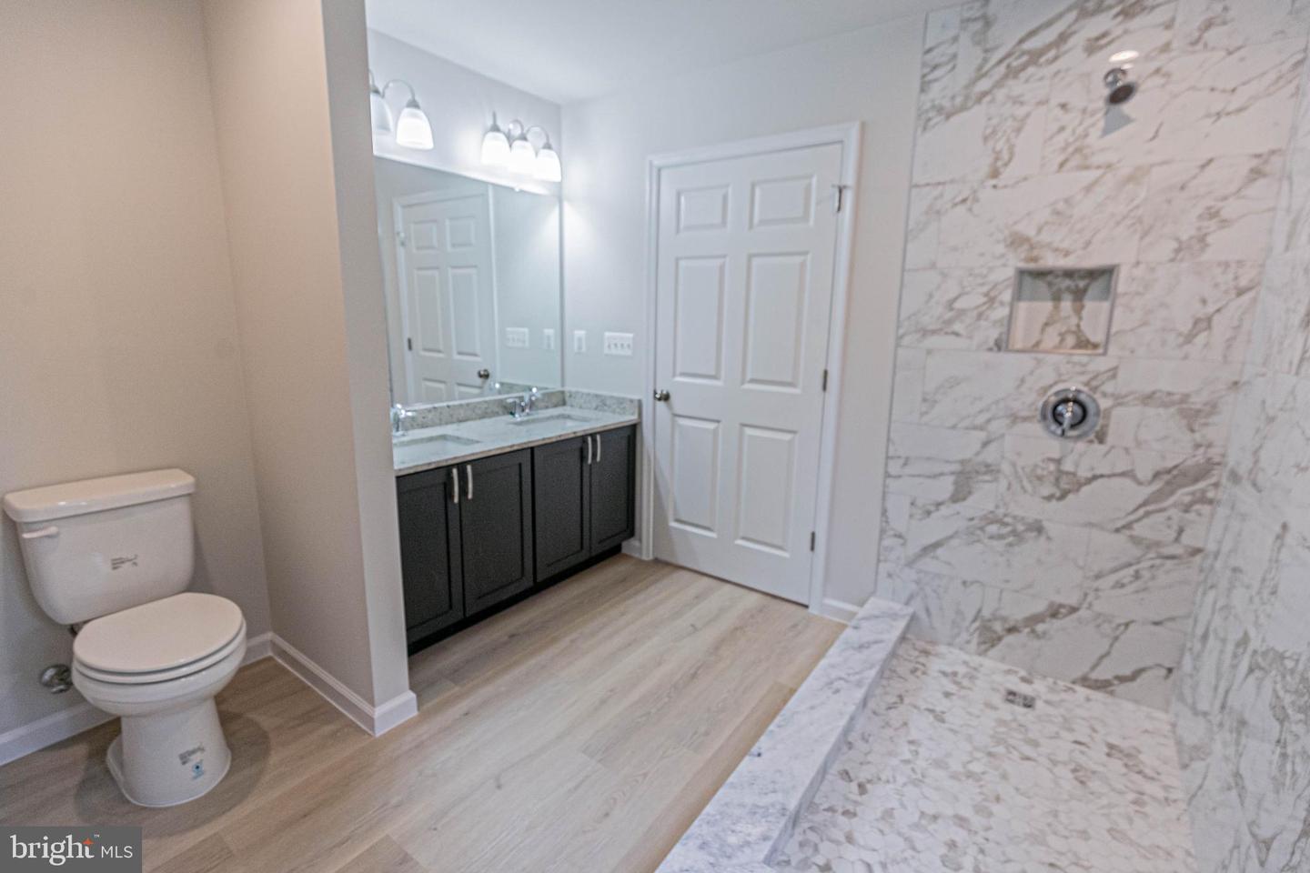 244 ADMIRAL DR, RUTHER GLEN, Virginia 22546, 4 Bedrooms Bedrooms, 8 Rooms Rooms,3 BathroomsBathrooms,Residential,For sale,244 ADMIRAL DR,VACV2008290 MLS # VACV2008290