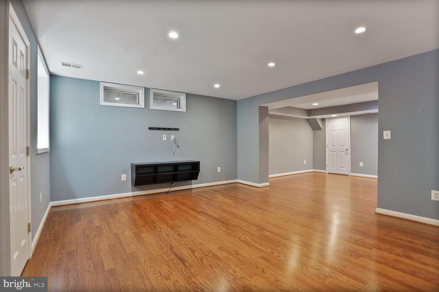 47643 RHYOLITE PL, STERLING, Virginia 20165, 5 Bedrooms Bedrooms, ,3 BathroomsBathrooms,Residential,For sale,47643 RHYOLITE PL,VALO2100598 MLS # VALO2100598