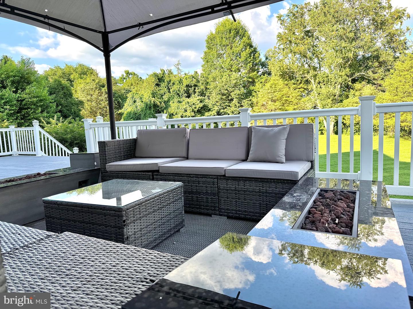 401 WALKER RD, GREAT FALLS, Virginia 22066, 4 Bedrooms Bedrooms, ,4 BathroomsBathrooms,Residential,For sale,401 WALKER RD,VAFX2252420 MLS # VAFX2252420