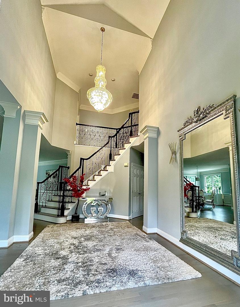 401 WALKER RD, GREAT FALLS, Virginia 22066, 4 Bedrooms Bedrooms, ,4 BathroomsBathrooms,Residential,For sale,401 WALKER RD,VAFX2252420 MLS # VAFX2252420