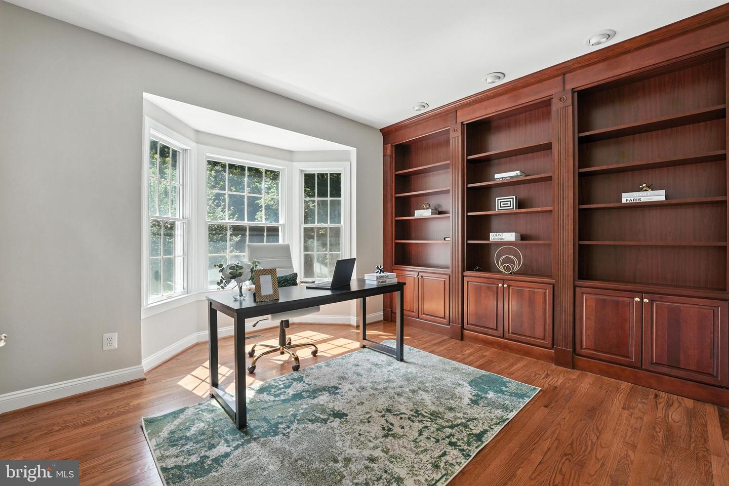 10505 DUNN MEADOW RD, VIENNA, Virginia 22182, 4 Bedrooms Bedrooms, ,3 BathroomsBathrooms,Residential,For sale,10505 DUNN MEADOW RD,VAFX2252574 MLS # VAFX2252574