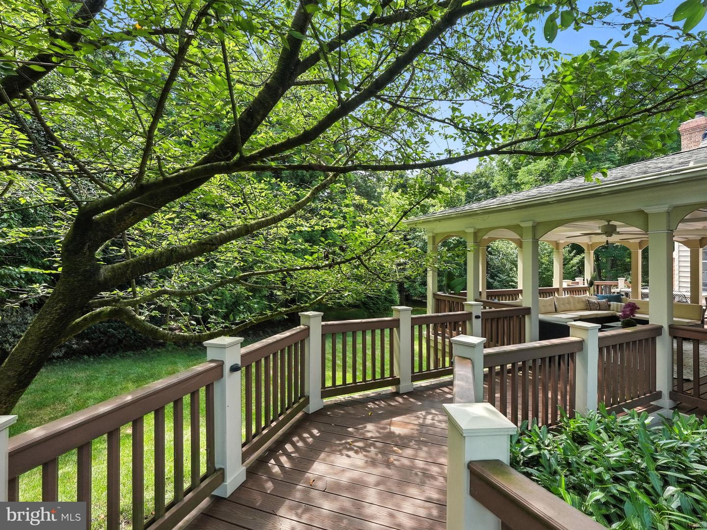 10505 DUNN MEADOW RD, VIENNA, Virginia 22182, 4 Bedrooms Bedrooms, ,3 BathroomsBathrooms,Residential,For sale,10505 DUNN MEADOW RD,VAFX2252574 MLS # VAFX2252574
