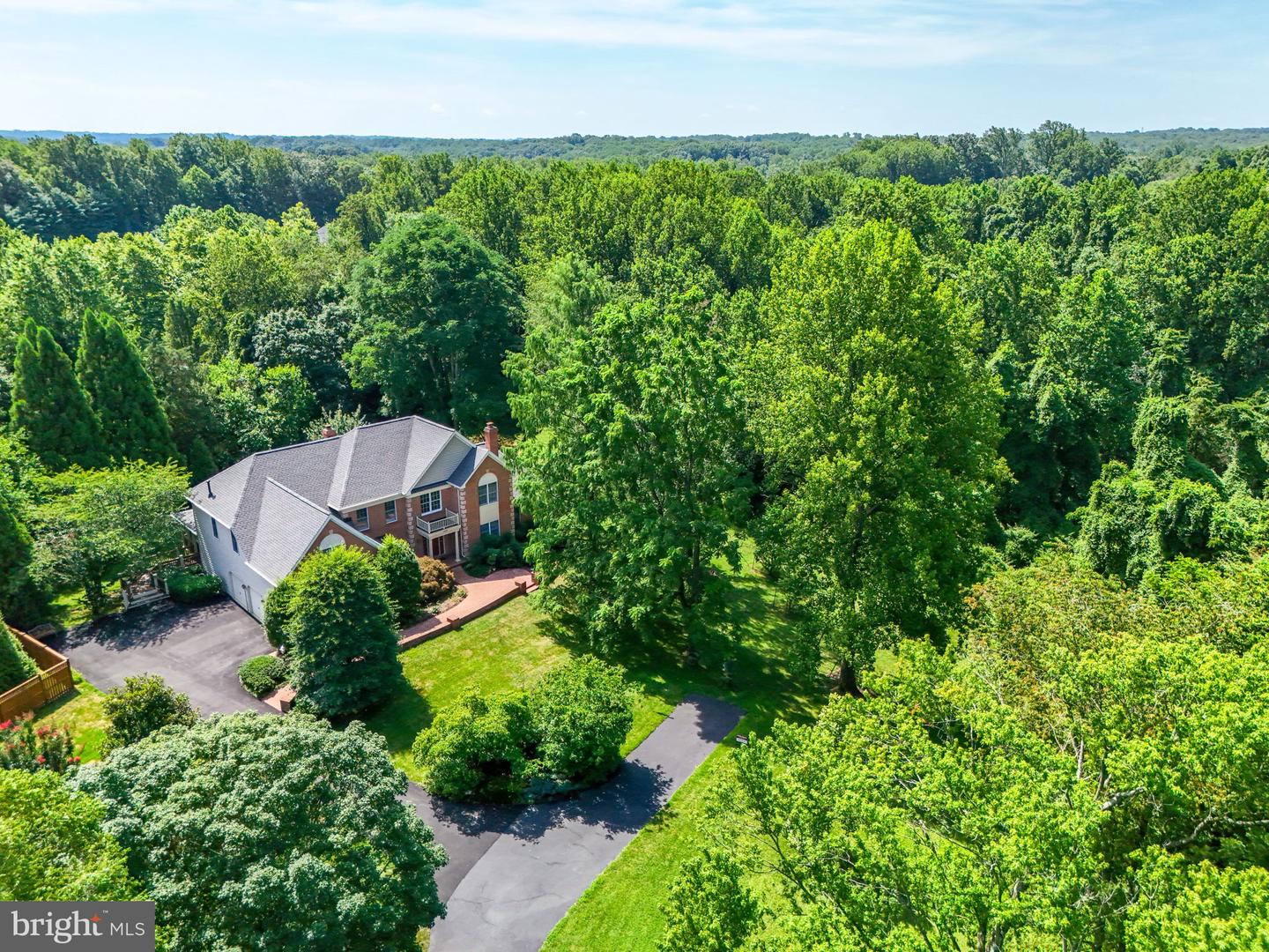 10505 DUNN MEADOW RD, VIENNA, Virginia 22182, 4 Bedrooms Bedrooms, ,3 BathroomsBathrooms,Residential,For sale,10505 DUNN MEADOW RD,VAFX2252574 MLS # VAFX2252574